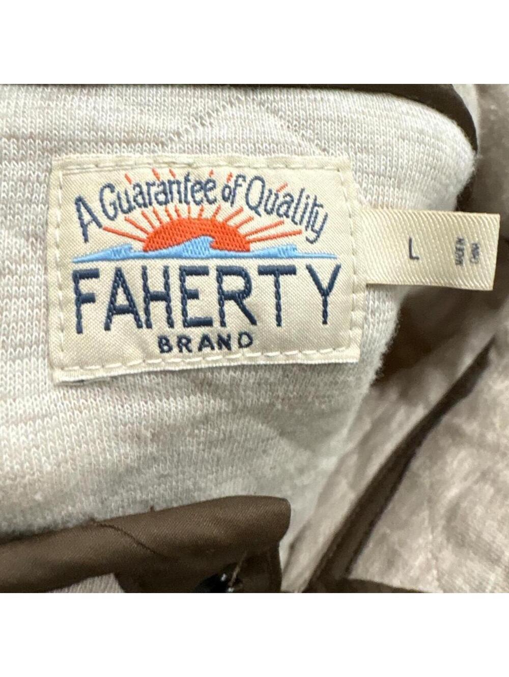 Beautiful Faherty quilted diamond pattern sweatshirt - Picture 3 of 3